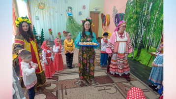 Славянский праздник "Жаворонки" Славянский праздник "Жаворонки".